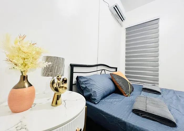 Sta Monica Estate Tisa 3br House For 10 With Parking *